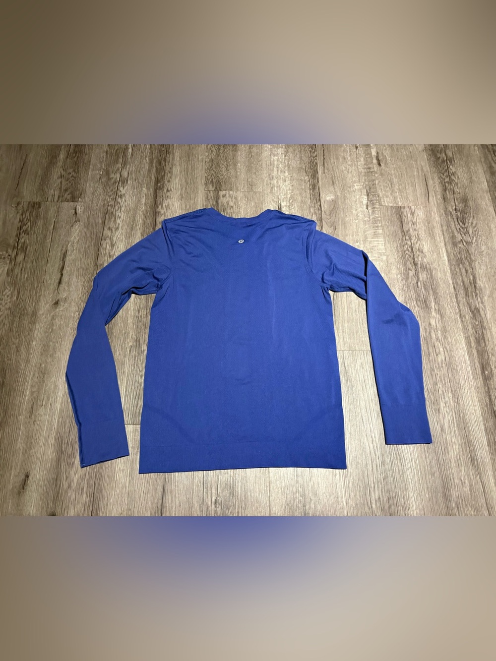 Women’s Lululemon Top 6